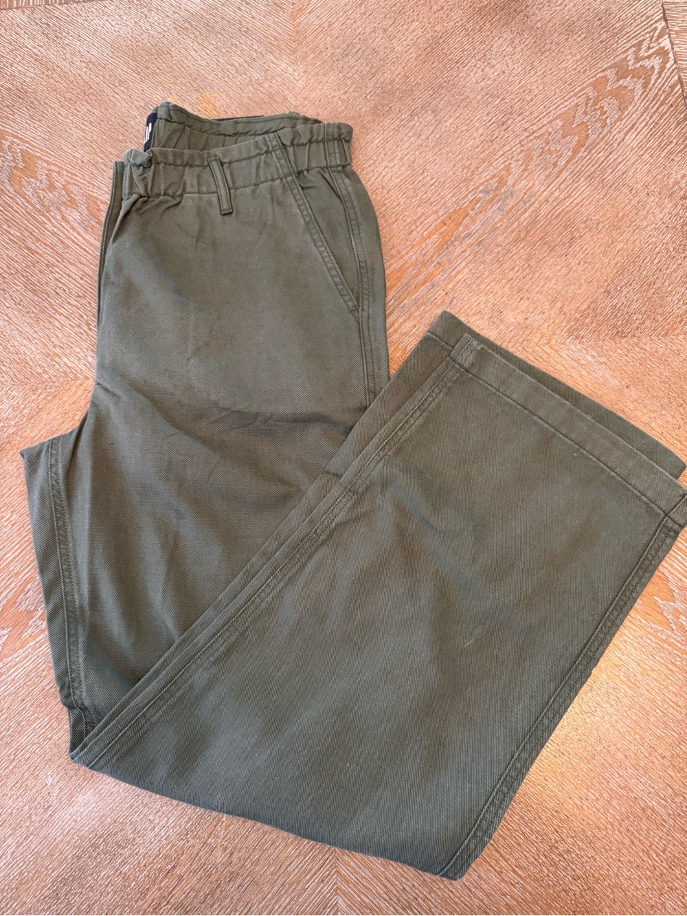 NWT Gap Green Twill Pants Medium Elastic Waist 32” Inseam 30” Wide Leg